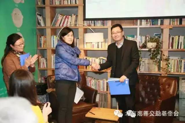 今天是2015年的最后1天，“2016暖心年夜饭”项目正式启动！