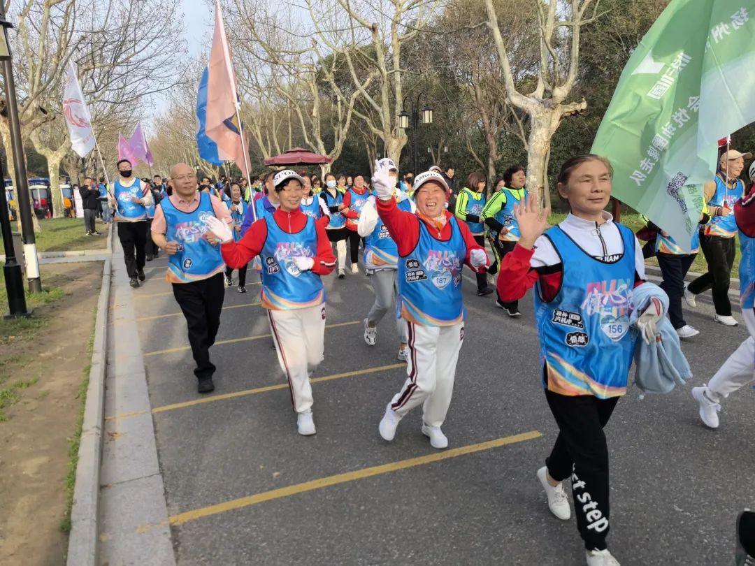 扬州：彩旗招展，欢乐奔跑|2024百城万人健心跑回顾
