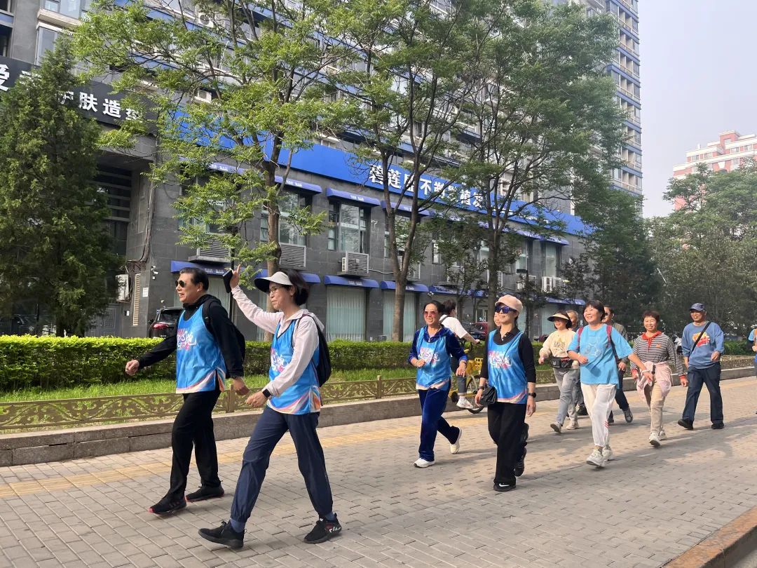 52.5公里穿越北京，各年龄段健心跑者接力传递健康身心“我爱我”